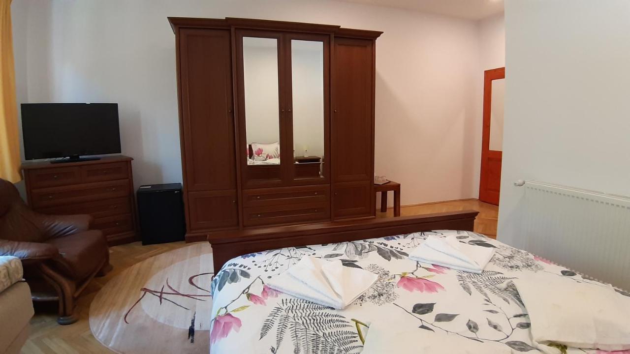 Casa Camelia Hotell Sovata Exteriör bild